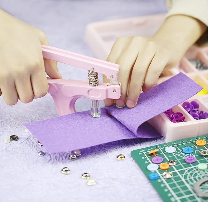 Kam Pinza Botón Presión 24 Colores – Solución Versátil para Costura y Manualidades