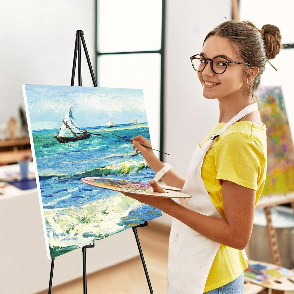 Brand Caballete Tripode Plegable – Estabilidad y Versatilidad para Artistas