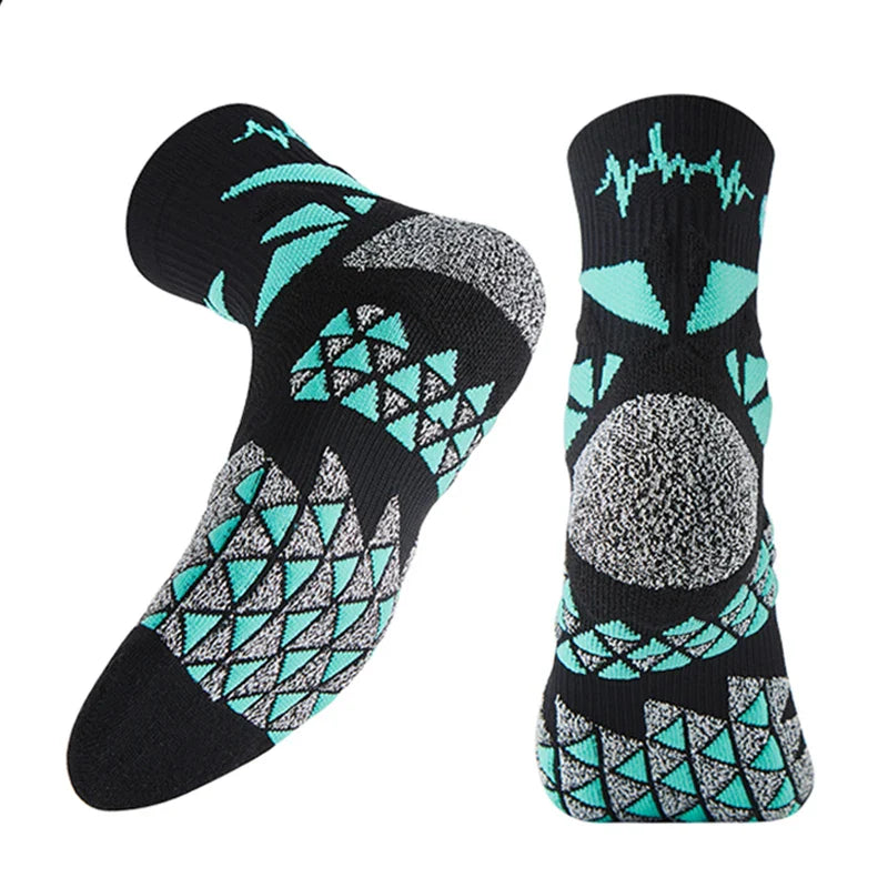 Veidoorn Professional Mid-calf Grip Socks – Superior Grip and Comfort for Athletes